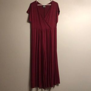 Burgundy jumper.  Never worn. Size L